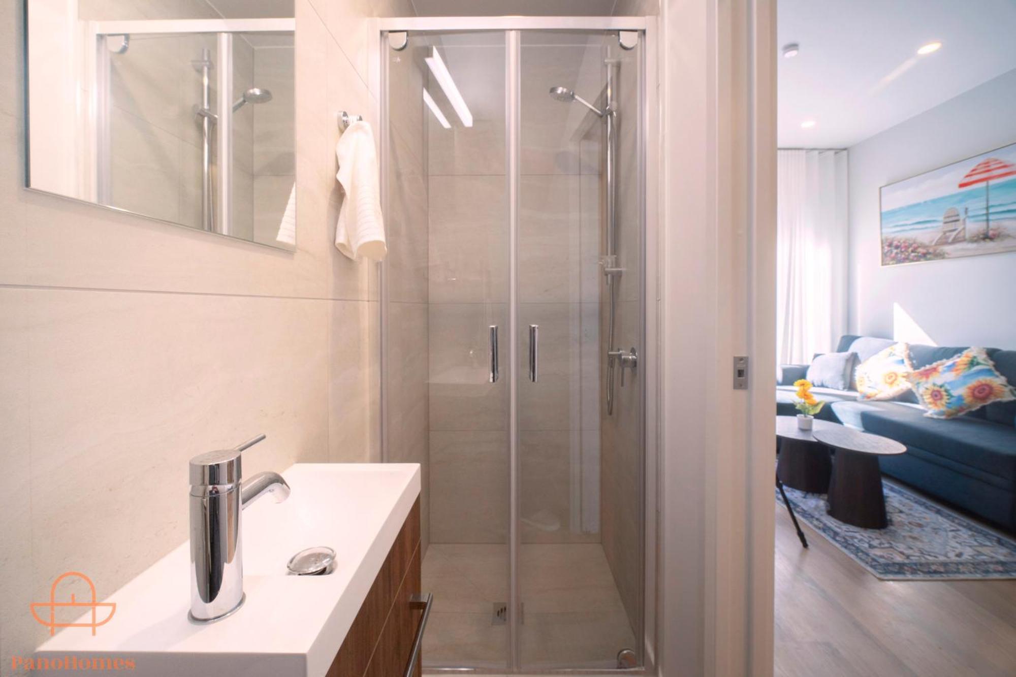 Modern Townhouse Close To City With Full Kitchen - Ellerslie Auckland Esterno foto